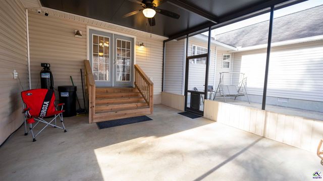 111 Marie Drive, Cochran, GA 31014