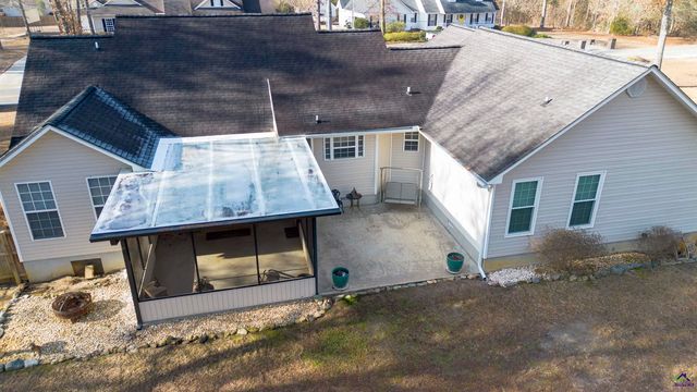 111 Marie Drive, Cochran, GA 31014