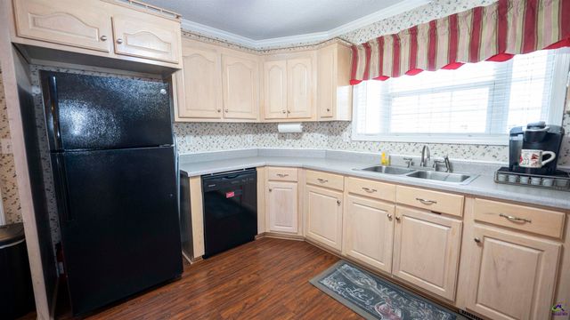 111 Marie Drive, Cochran, GA 31014