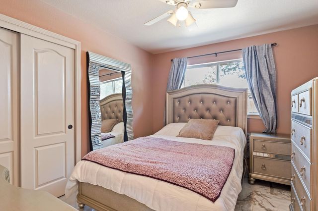 7195 N Carnegie Avenue, Fresno, CA 93722