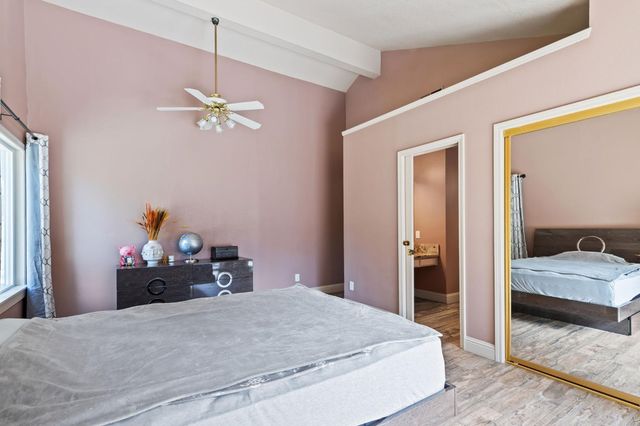 7195 N Carnegie Avenue, Fresno, CA 93722