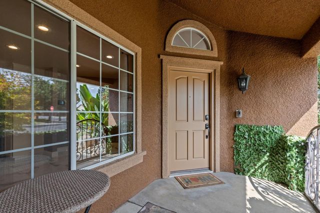 7195 N Carnegie Avenue, Fresno, CA 93722