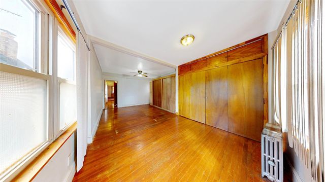 954 E 39th Street, Brooklyn, NY 11210