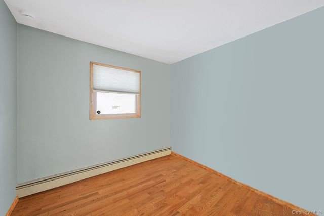 6 Hillside Road, Sound Beach, NY 11789