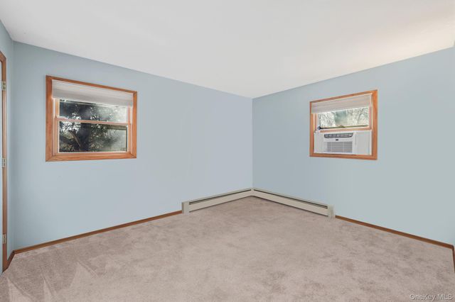 6 Hillside Road, Sound Beach, NY 11789