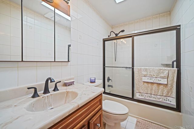 6 Hillside Road, Sound Beach, NY 11789