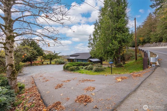 18928 Bow Hill Road, Burlington, WA 98233