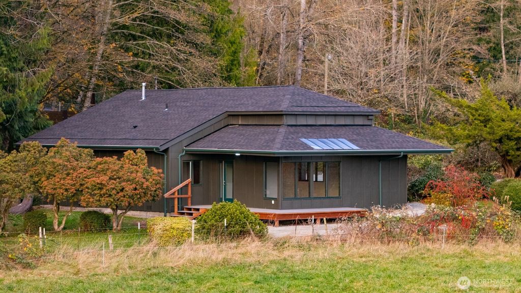 18928 Bow Hill Road, Burlington, WA 98233