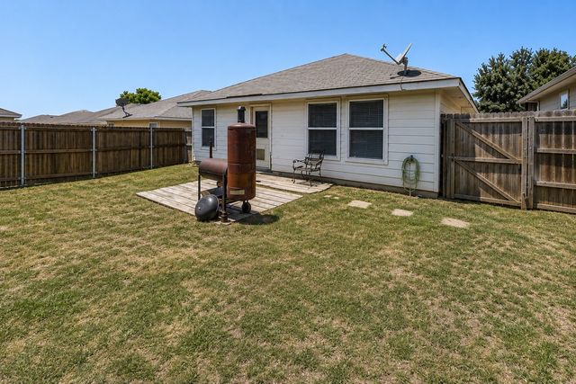 2020 Kickapoo Trail, Heartland, TX 75126