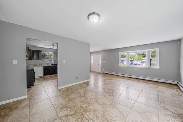 88 Eleanor Avenue, Mastic, NY 11950