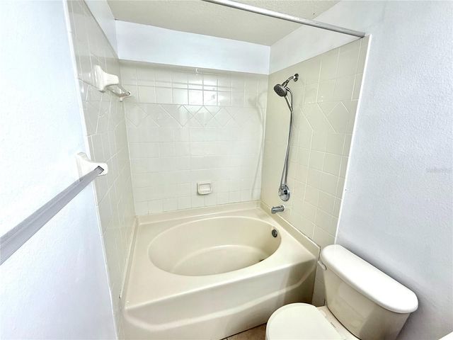 9544 CHARLESBERG DRIVE, Tampa, FL 33635