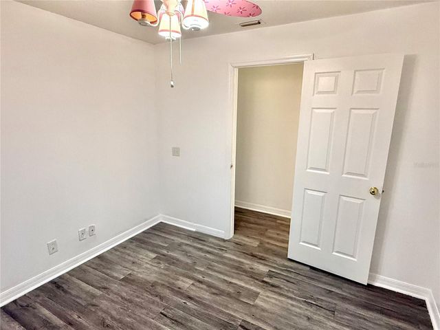 9544 CHARLESBERG DRIVE, Tampa, FL 33635