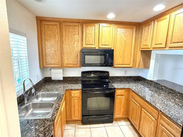 9544 CHARLESBERG DRIVE, Tampa, FL 33635