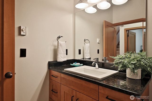 313 Edgecliff Drive, Langley, WA 98260