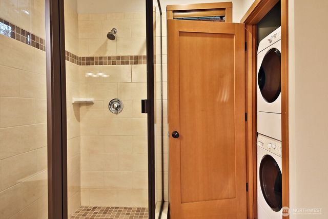 313 Edgecliff Drive, Langley, WA 98260