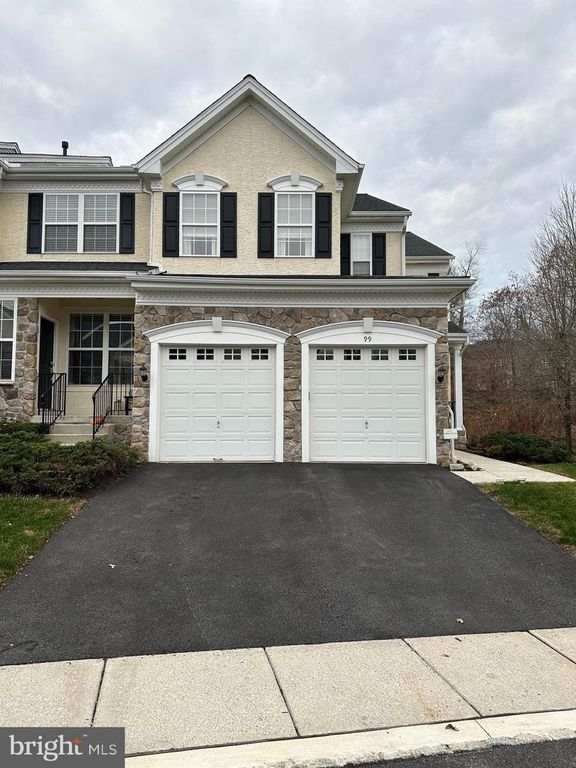 99 LONGVIEW LN, Newtown Square, PA 19073