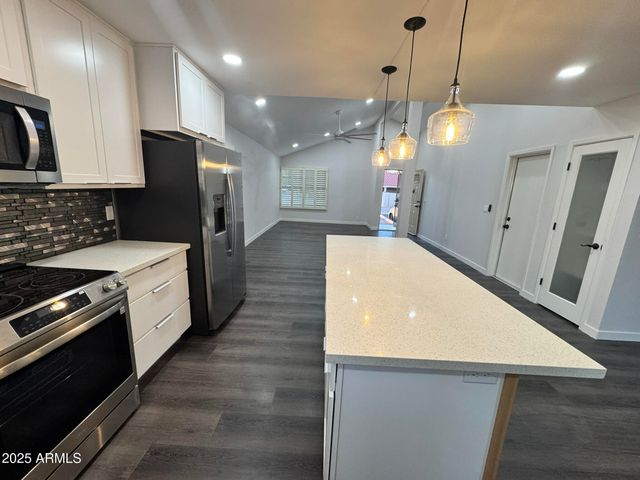 4436 E SHOMI Street, Phoenix, AZ 85044