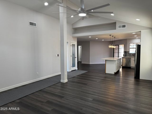 4436 E SHOMI Street, Phoenix, AZ 85044