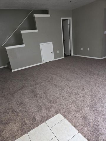 304 E Ottawa Street, Paola, KS 66071