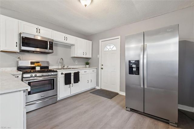 438 Shelton RD, Hampton, VA 23663