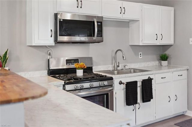 438 Shelton RD, Hampton, VA 23663