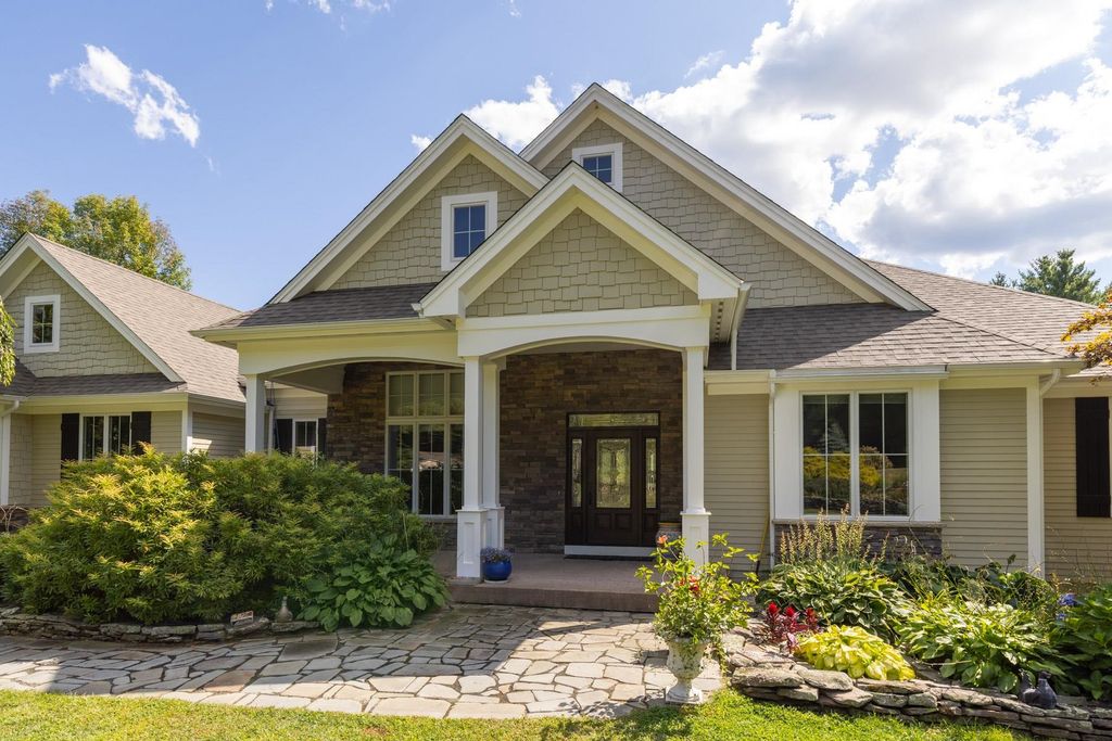 7 FANCY Hill, Madbury, NH 03823