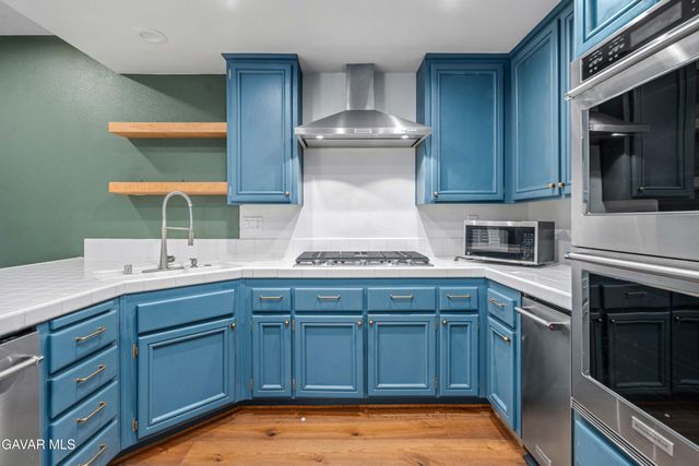 24526 Windsor Drive Unit A, Valencia, CA 91355