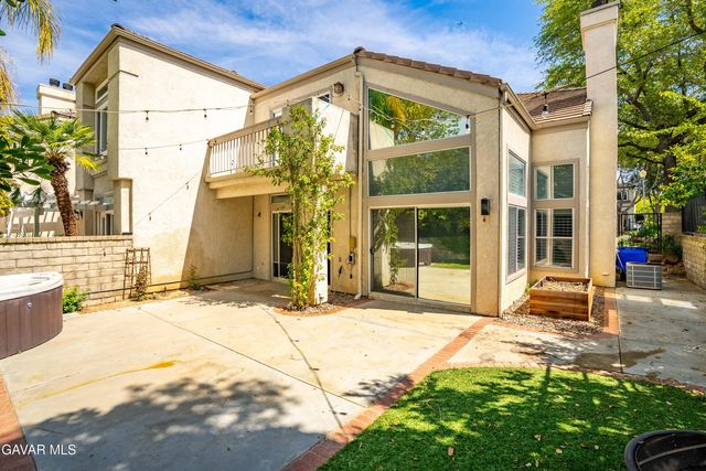 24526 Windsor Drive Unit A, Valencia, CA 91355