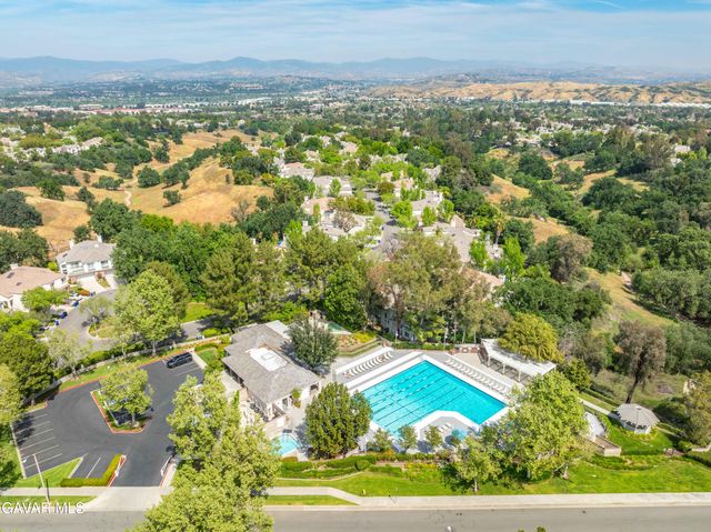 24526 Windsor Drive Unit A, Valencia, CA 91355