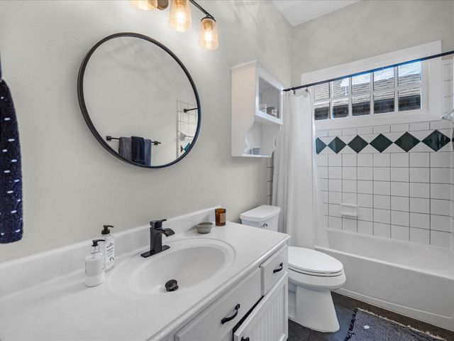 403 E 25th Street, Houston, TX 77008