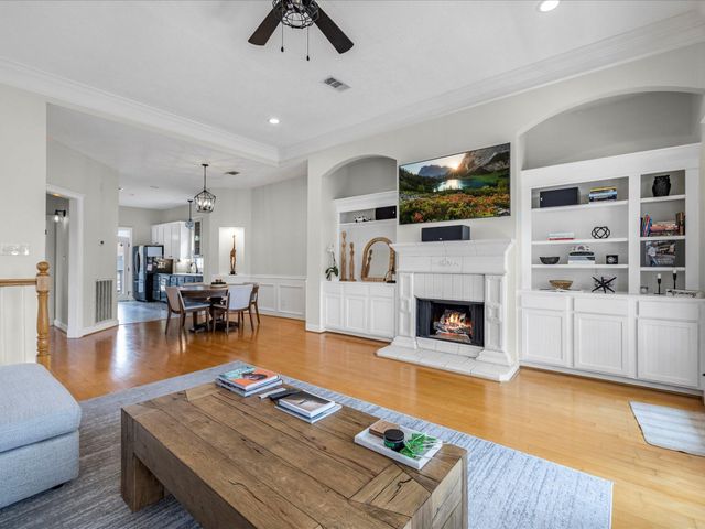 403 E 25th Street, Houston, TX 77008