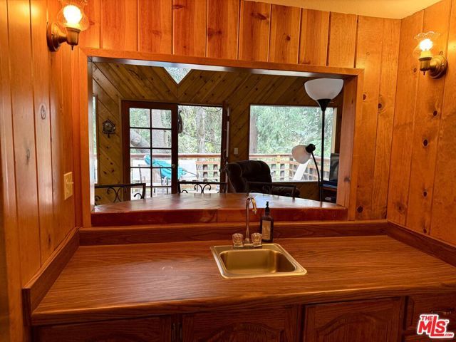 701 Pinnacle Drive, Lake Arrowhead, CA 92352