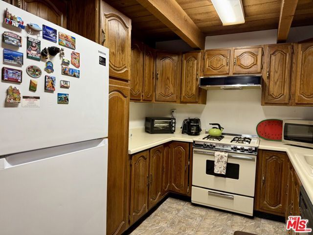 701 Pinnacle Drive, Lake Arrowhead, CA 92352