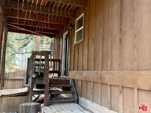 701 Pinnacle Drive, Lake Arrowhead, CA 92352