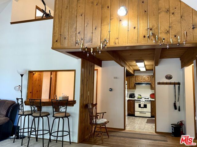 701 Pinnacle Drive, Lake Arrowhead, CA 92352