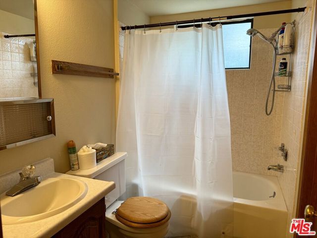701 Pinnacle Drive, Lake Arrowhead, CA 92352