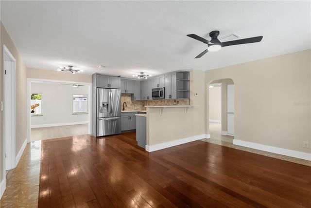 2541 47TH AVENUE N, St Petersburg, FL 33714