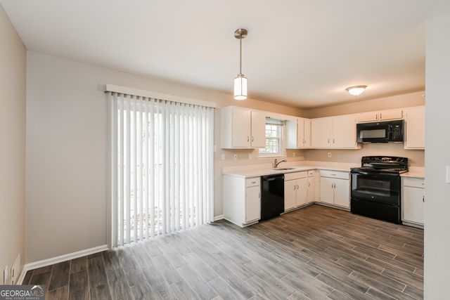 5616 Hammond Drive, Norcross, GA 30071