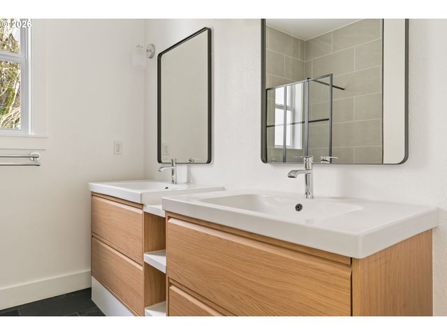 290 Sw MOONRIDGE Pl, Portland, OR 97225