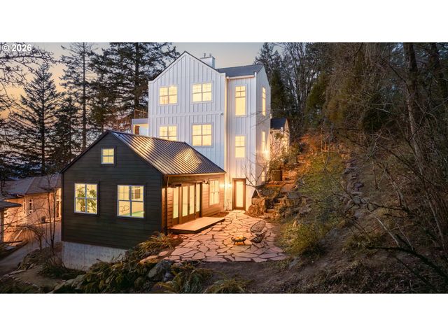 290 Sw MOONRIDGE Pl, Portland, OR 97225