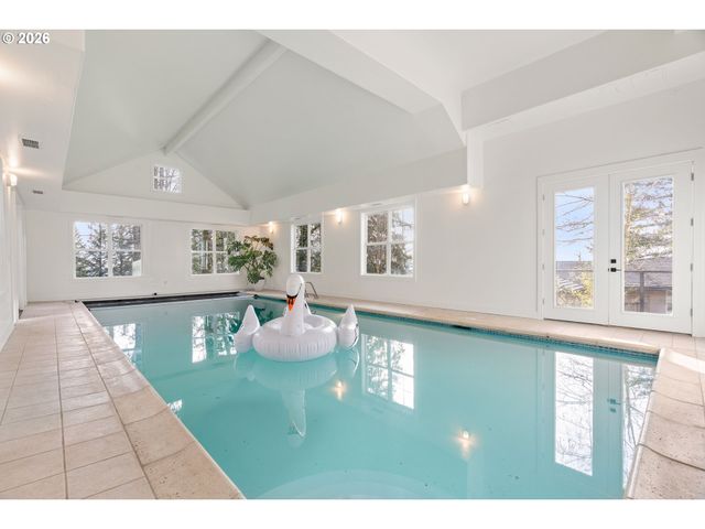 290 Sw MOONRIDGE Pl, Portland, OR 97225