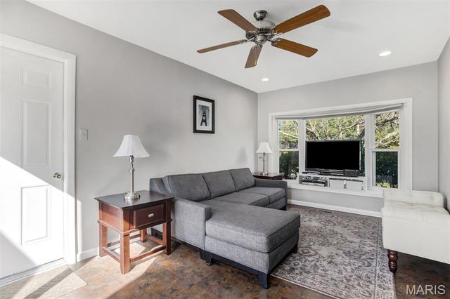 347 Dielman Road, St Louis, MO 63132