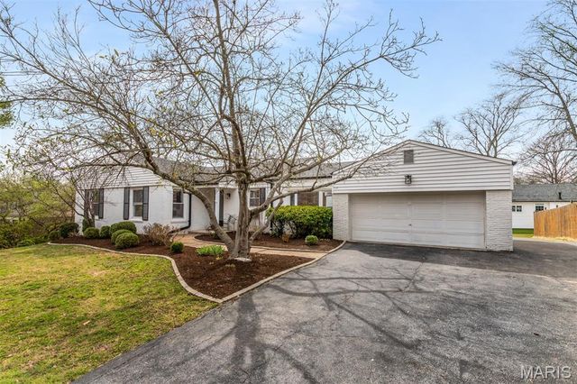 347 Dielman Road, St Louis, MO 63132