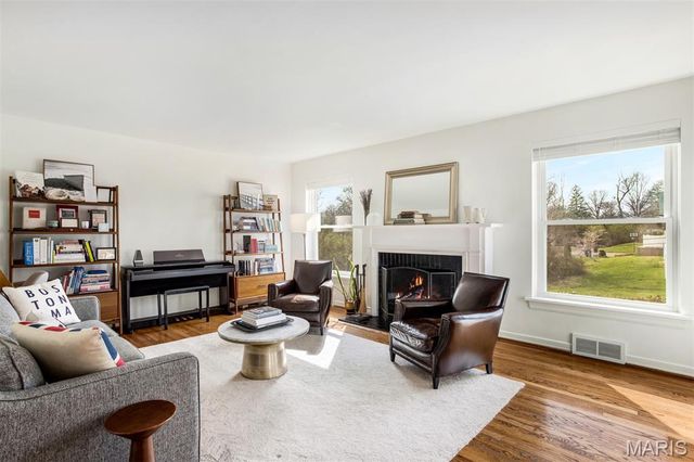 347 Dielman Road, St Louis, MO 63132