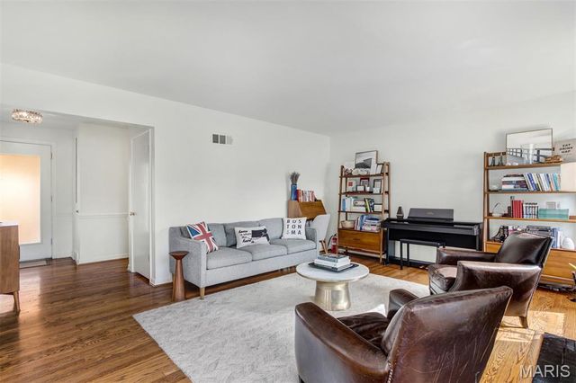 347 Dielman Road, St Louis, MO 63132