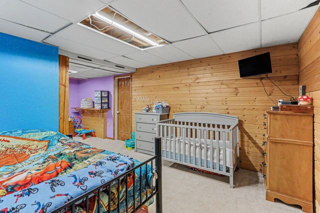 15060 S 27th Street, Vicksburg, MI 49097