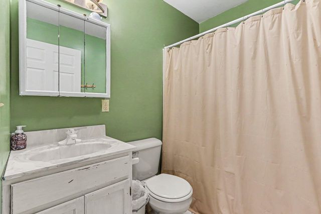 15060 S 27th Street, Vicksburg, MI 49097