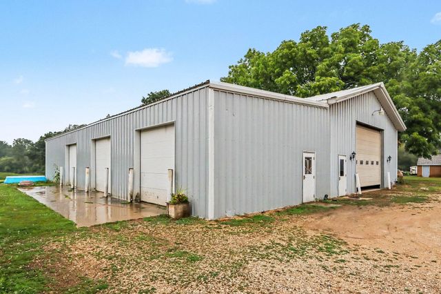 15060 S 27th Street, Vicksburg, MI 49097