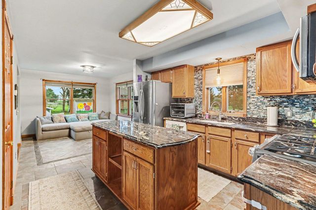 15060 S 27th Street, Vicksburg, MI 49097