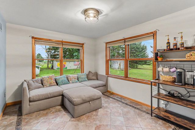 15060 S 27th Street, Vicksburg, MI 49097